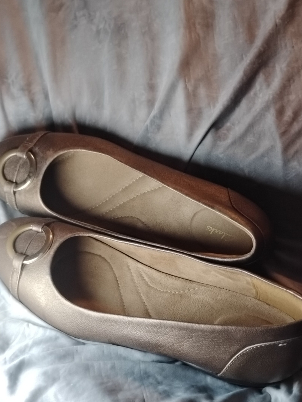 Clarks Women's Metallic Brown Ballet Flats with Circular Accent